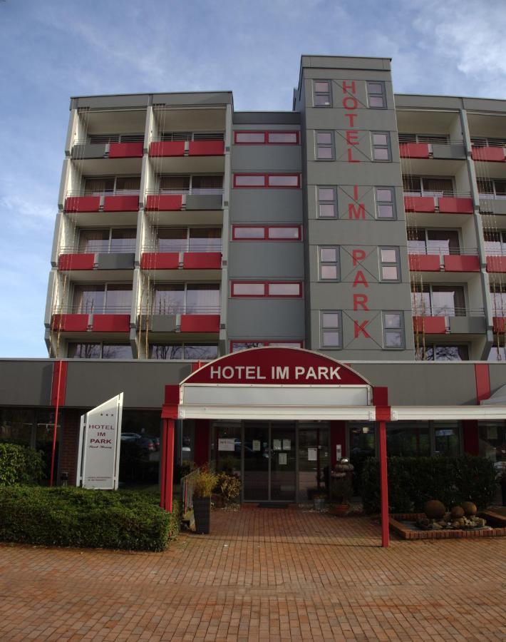 Hotel Im Park Bad Iburg Bagian luar foto