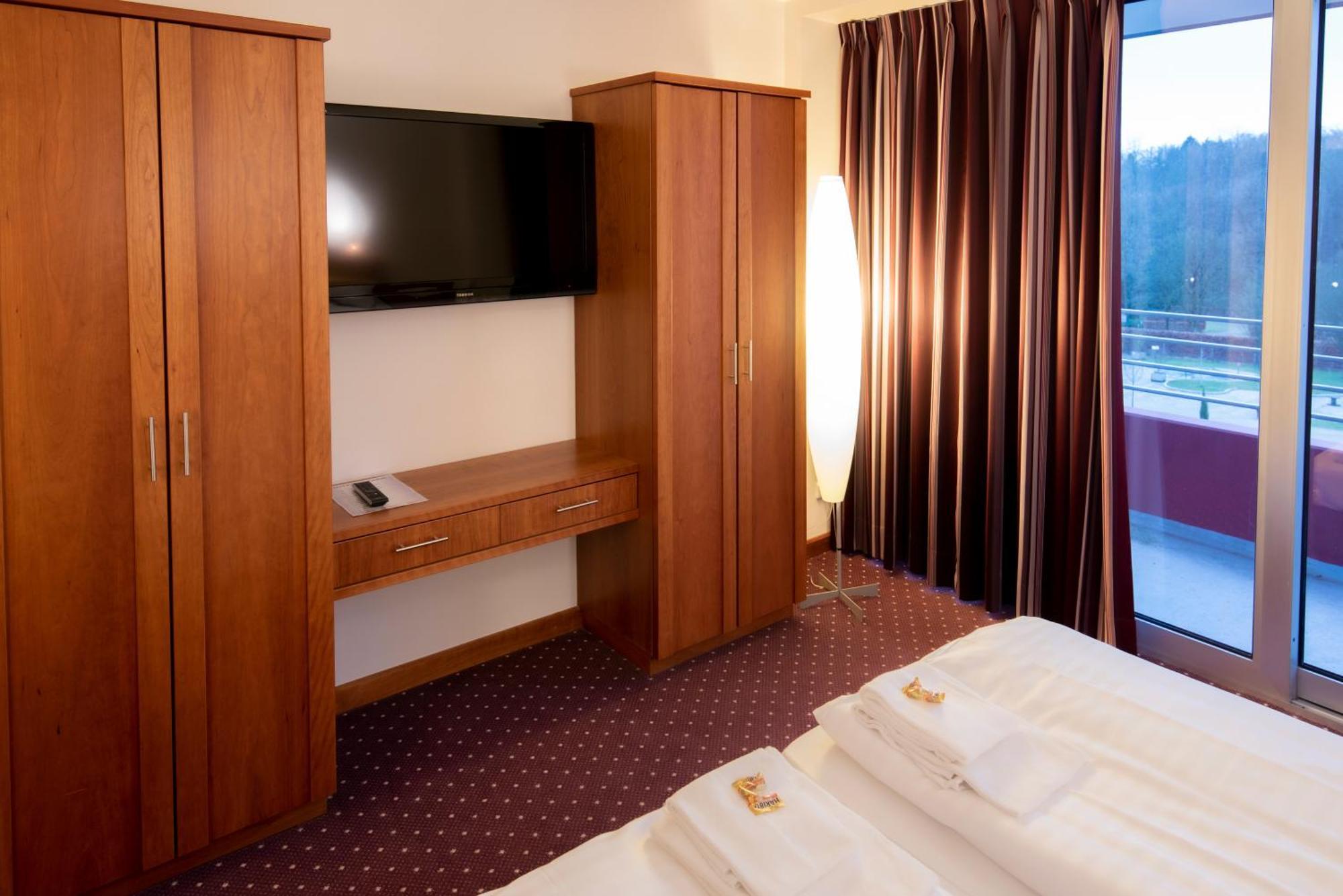 Hotel Im Park Bad Iburg Ruang foto